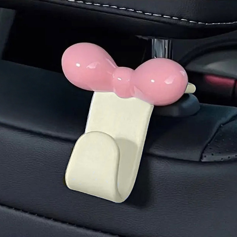 Travel Accessories Essentials - Minimalistische Schleifenhaken für den Rücksitz im