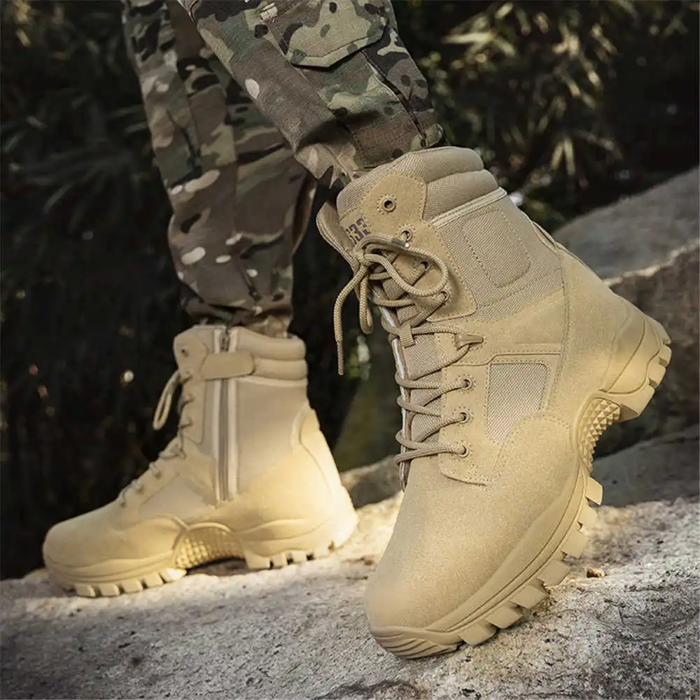 Rutschfeste Wanderstiefel aus  – Travel Accessories On Sale Bewertung und Preis